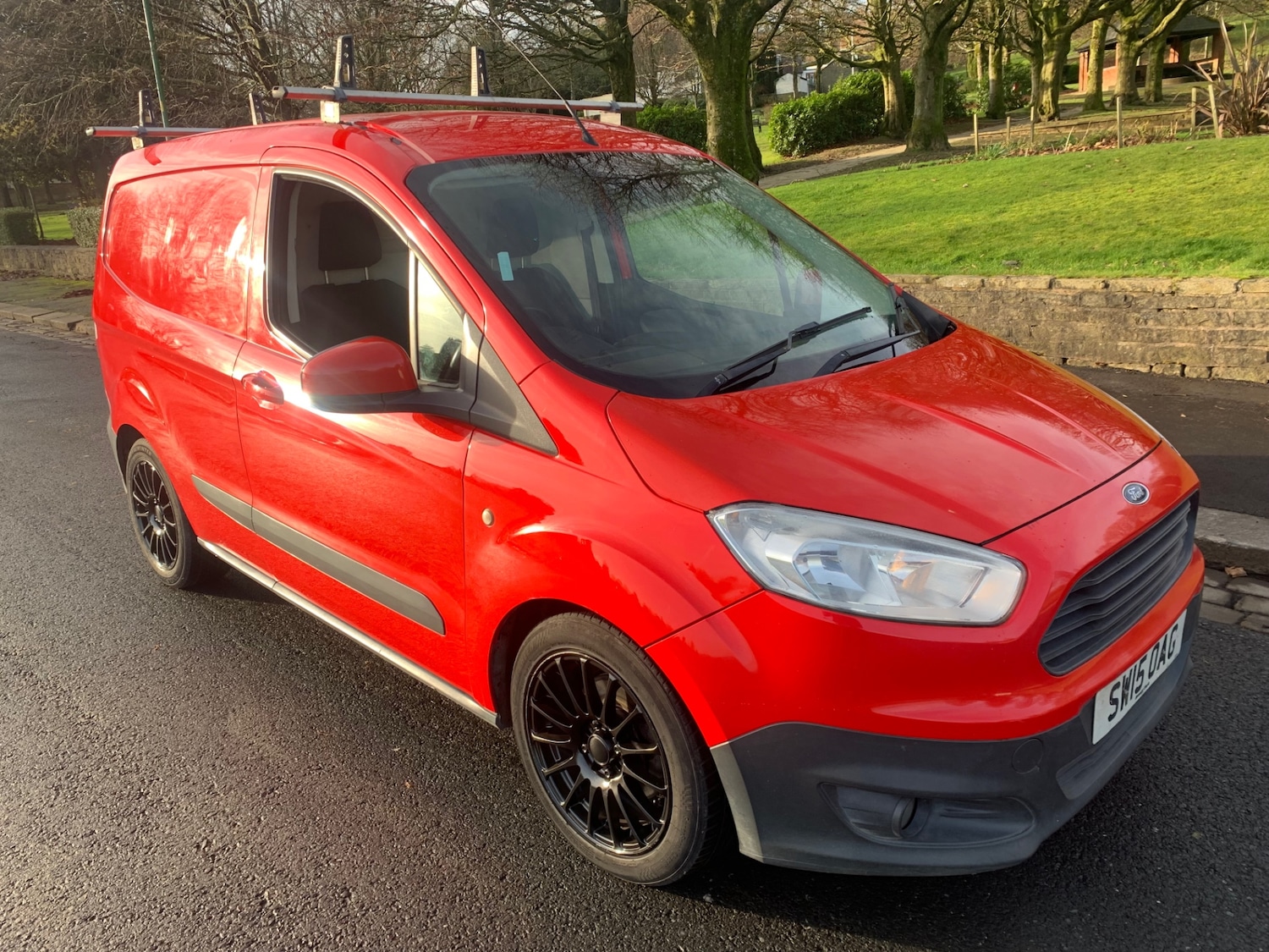 Used Ford Transit Courier 2015 for sale - 76829593: Photo 1