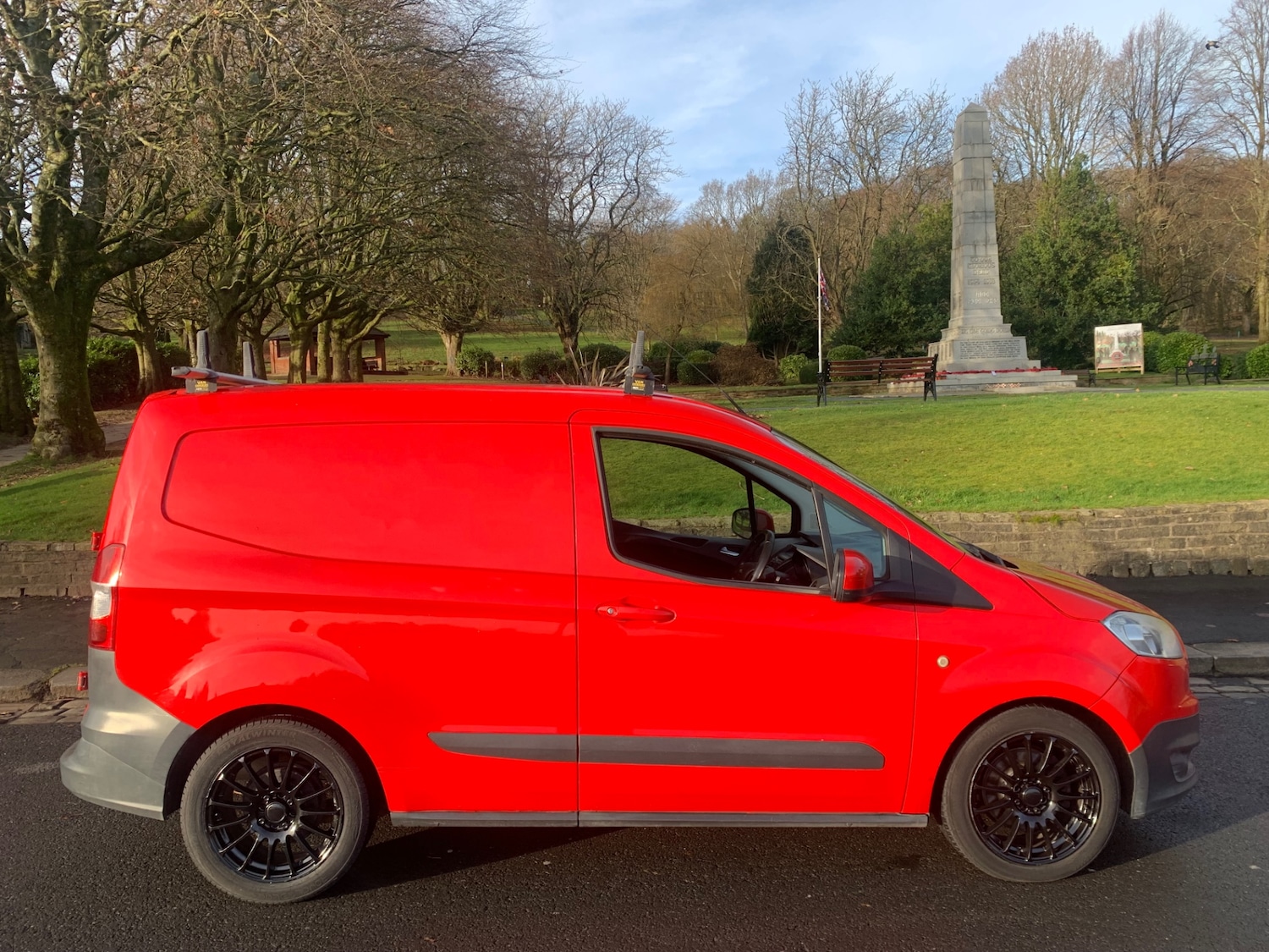 Used Ford Transit Courier 2015 for sale - 76829593: Photo 8