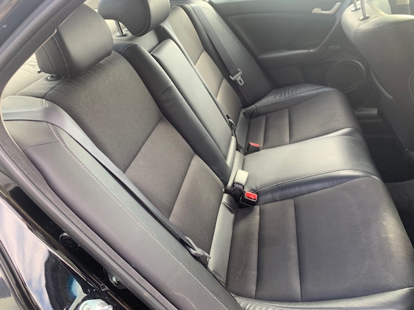Used Honda Accord 2015 for sale - 74151989: Photo 9