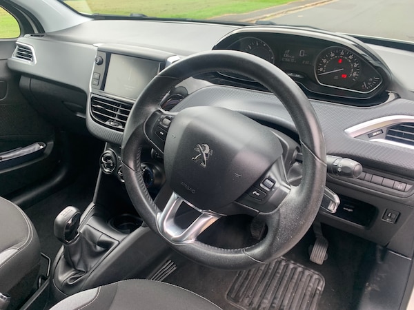 Used Peugeot 208 2016 for sale - 75421268: Photo 11