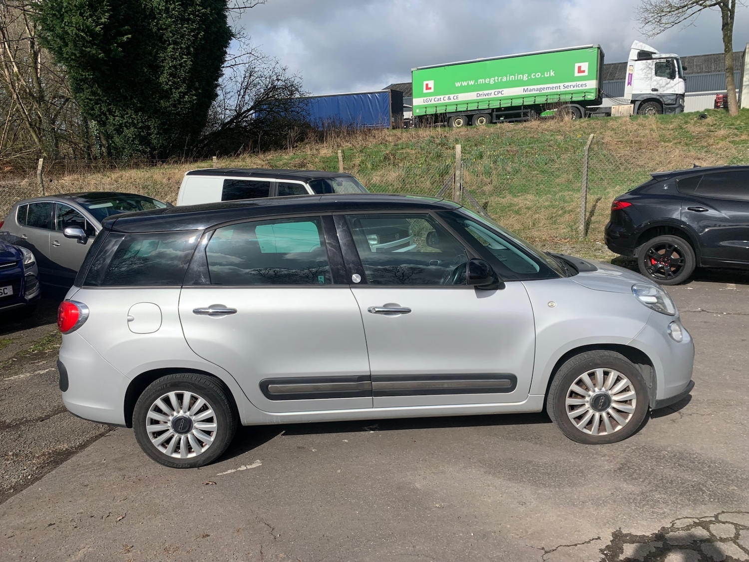 Used Fiat 500L 2015 for sale - 77831717: Photo 8