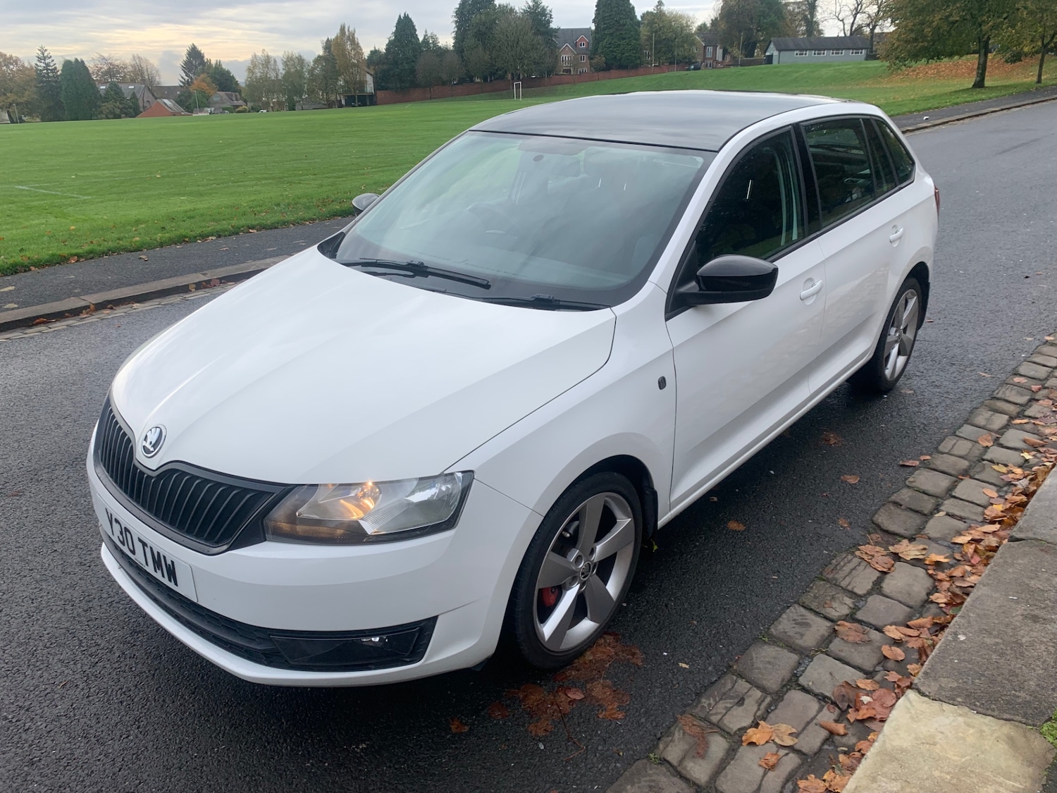 Used Skoda Rapid Spaceback 2014 for sale - 76412679: Photo 1
