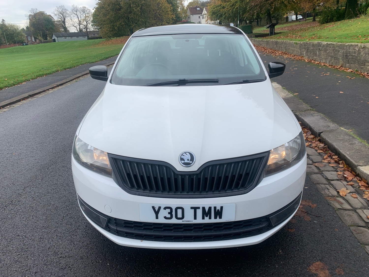 Used Skoda Rapid Spaceback 2014 for sale - 76412679: Photo 2