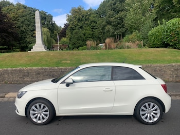 Used Audi A1 2011 for sale - 75789121: Photo