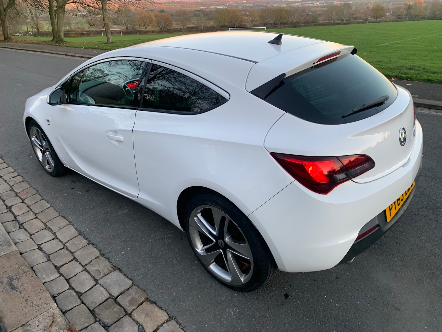 Used Vauxhall Astra GTC 2013 for sale - 76650275: Photo 5