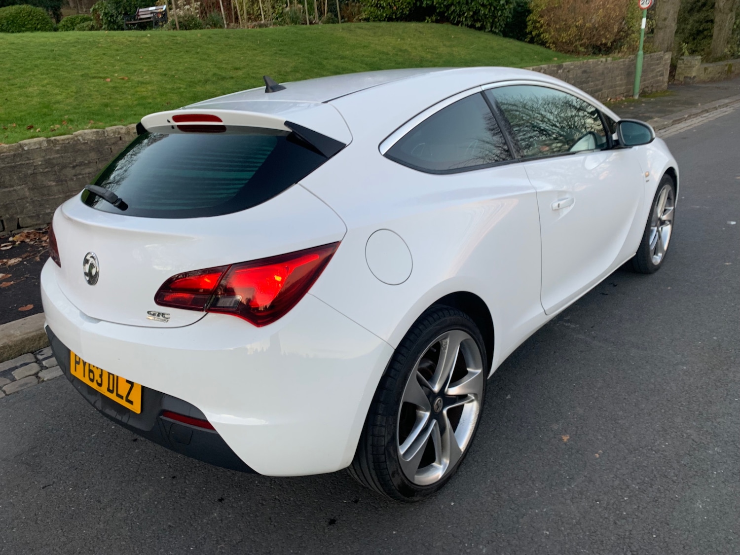 Used Vauxhall Astra GTC 2013 for sale - 76650275: Photo 7