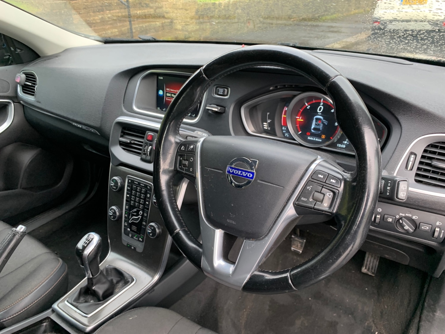 Used Volvo V40 2014 for sale - 77475687: Photo 10