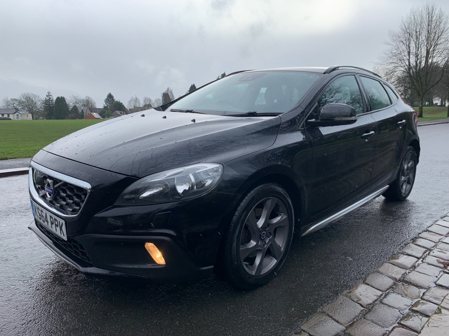 Used Volvo V40 2014 for sale - 77475687: Photo 3