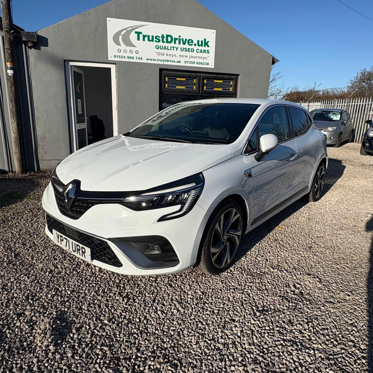 Used Renault Clio 2021 for sale - 76670177: Photo 1