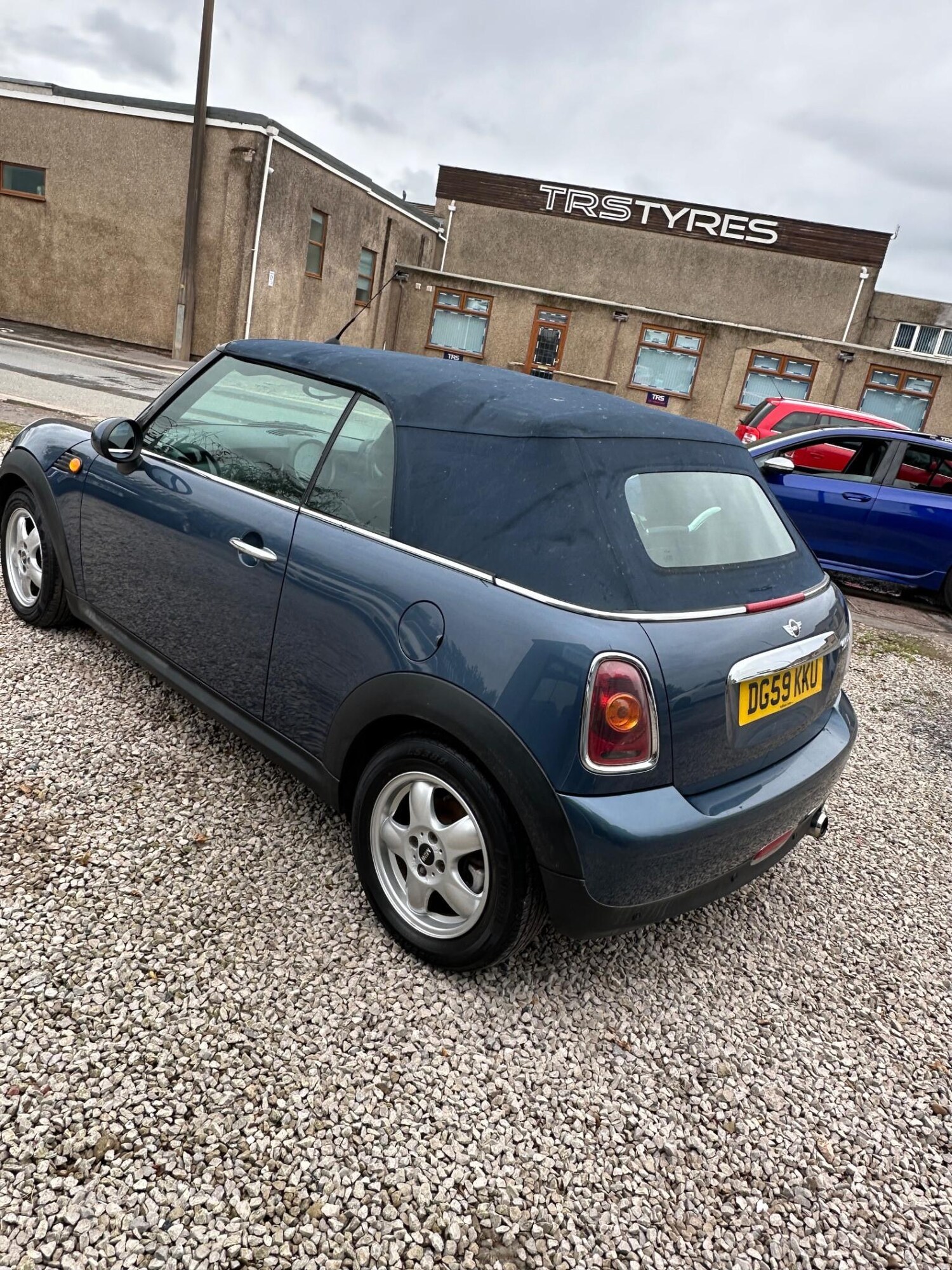 Used MINI Convertible 2009 for sale - 77707075: Photo 7