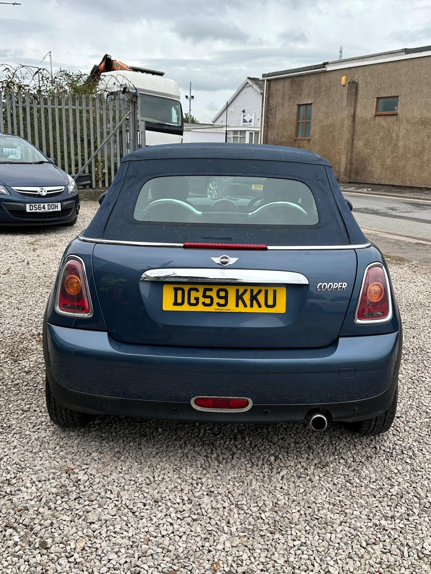 Used MINI Convertible 2009 for sale - 76138762: Photo 9