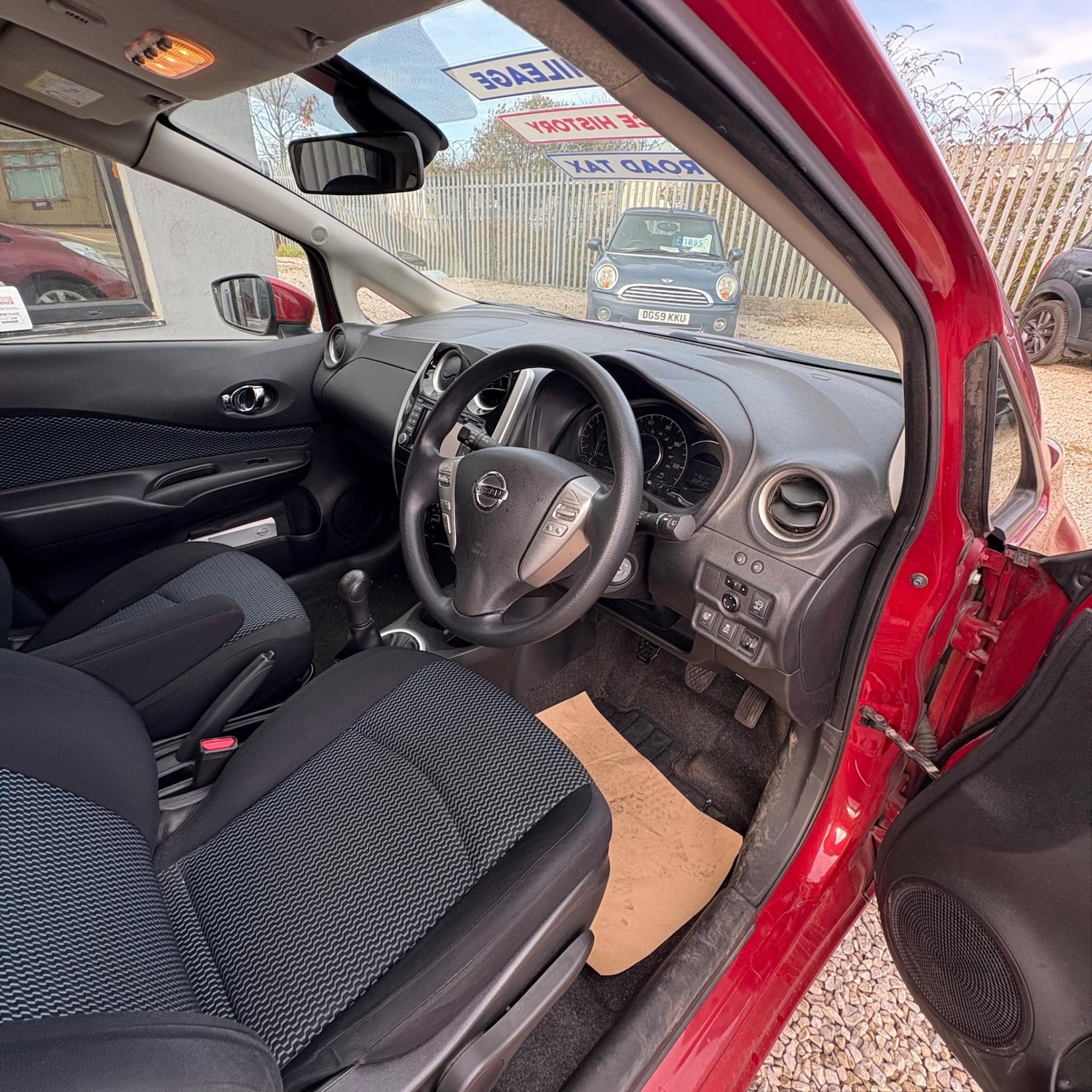 Used Nissan Note 2014 for sale - 76449267: Photo 10