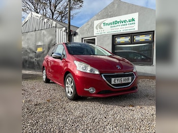 Used Peugeot 208 2015 for sale - 76449266: Photo