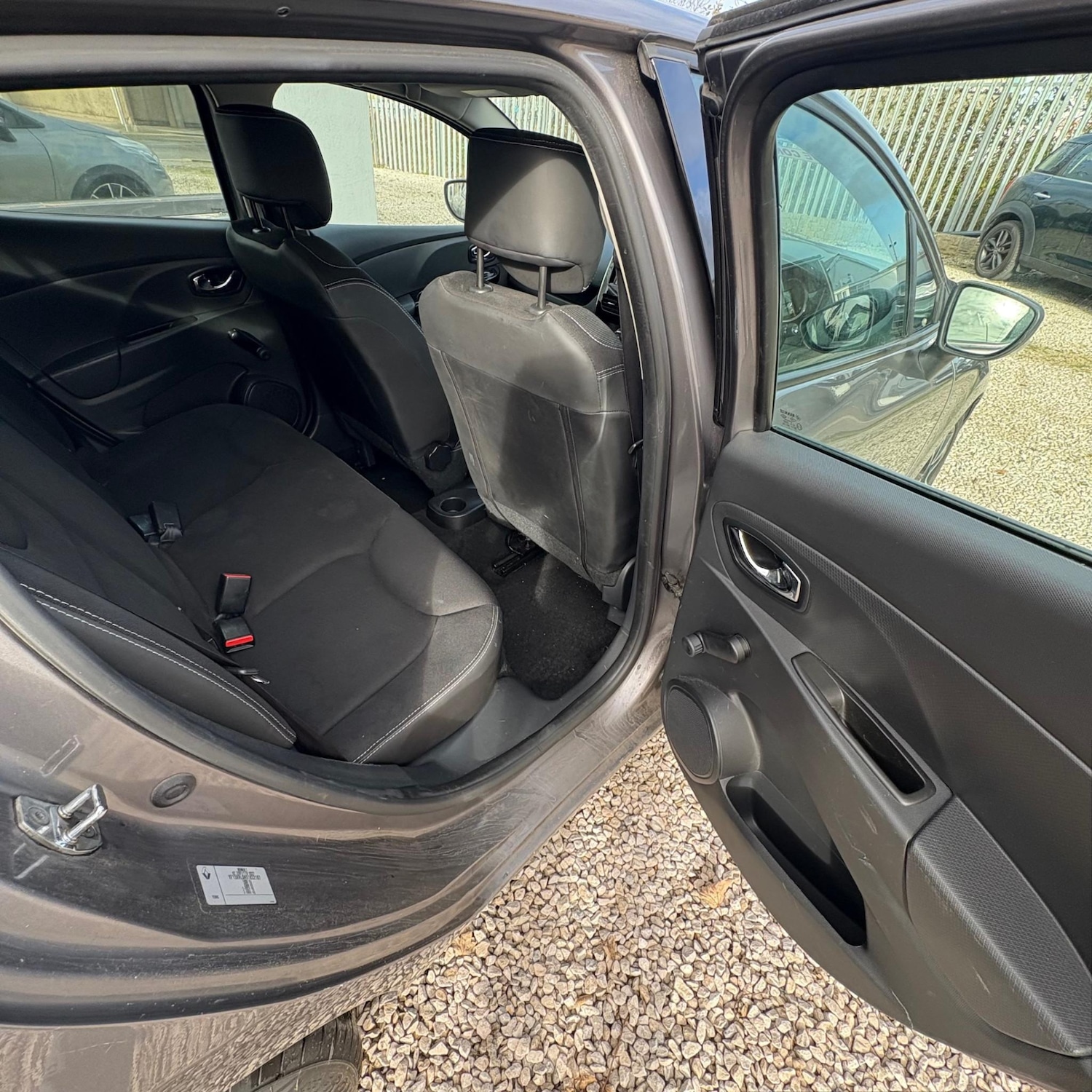 Used Renault Clio 2014 for sale - 76449270: Photo 11