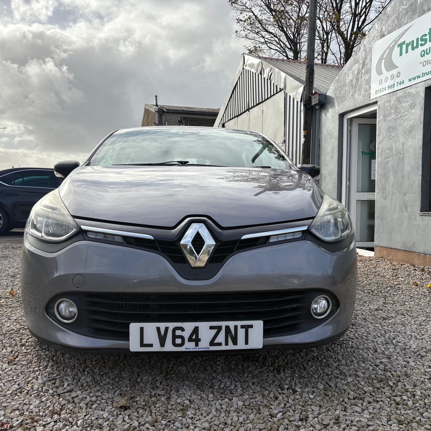 Used Renault Clio 2014 for sale - 76449270: Photo 5