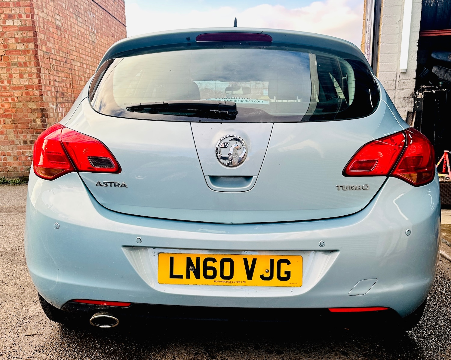 Used Vauxhall Astra 2010 for sale - 77264215: Photo 6