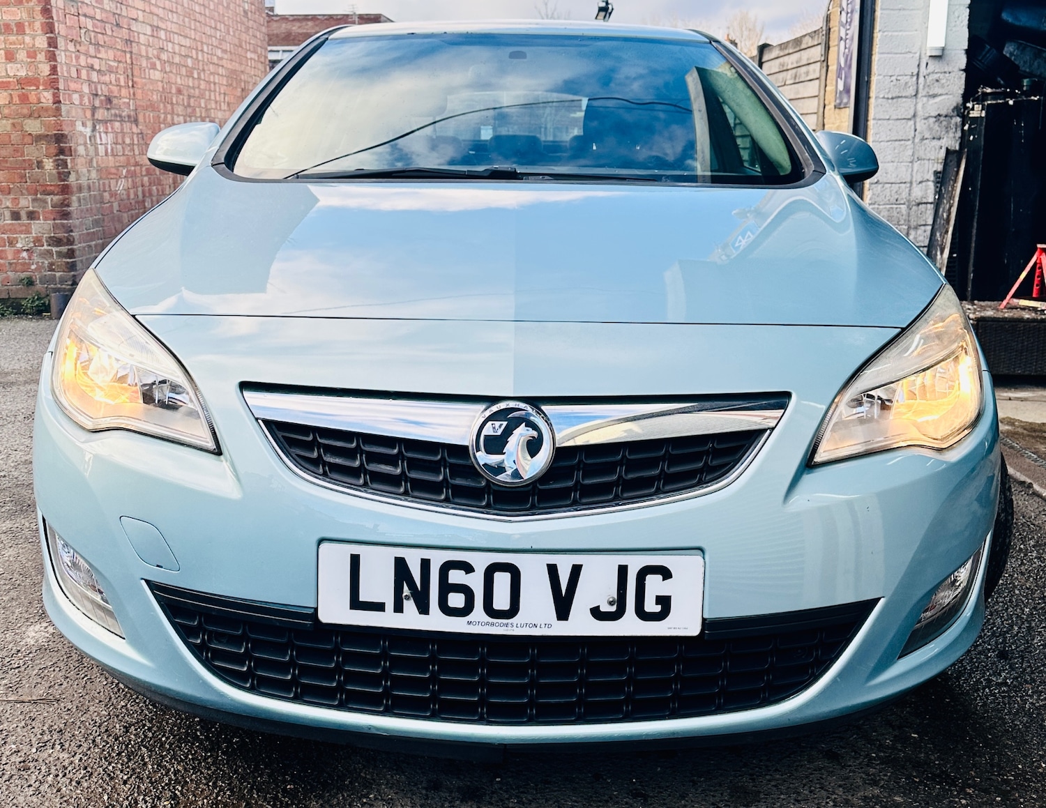 Used Vauxhall Astra 2010 for sale - 77264215: Photo 9