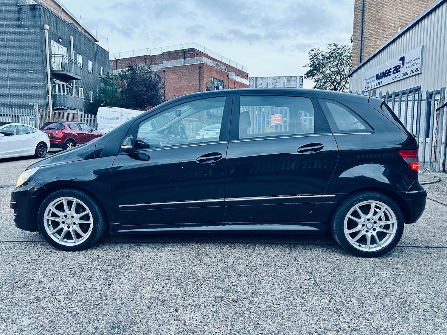 Used Mercedes-Benz B Class 2010 for sale - 76355717: Photo 4