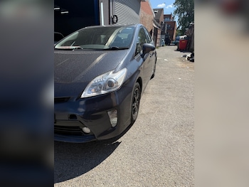 Used Toyota Prius 2015 for sale - 76393475: Photo