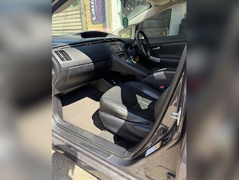 Used Toyota Prius 2015 for sale - 76393475: Photo