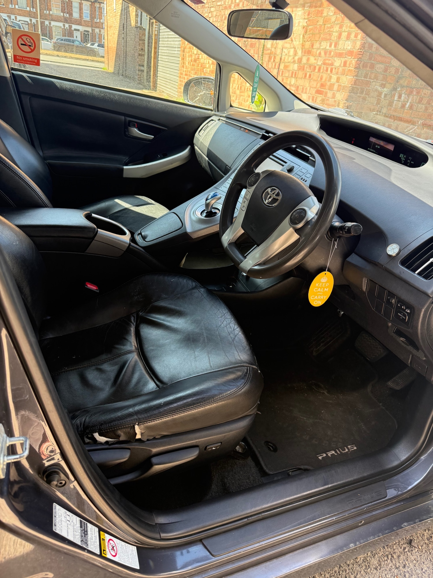 Used Toyota Prius 2015 for sale - 76393475: Photo 5