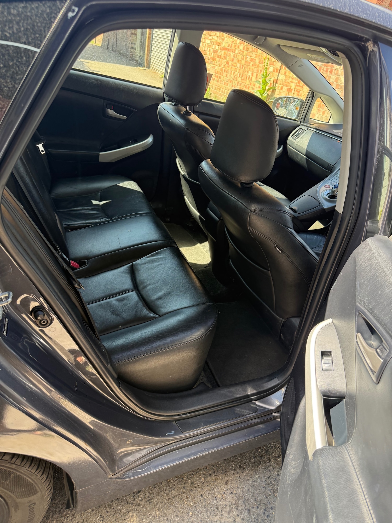 Used Toyota Prius 2015 for sale - 76393475: Photo 6