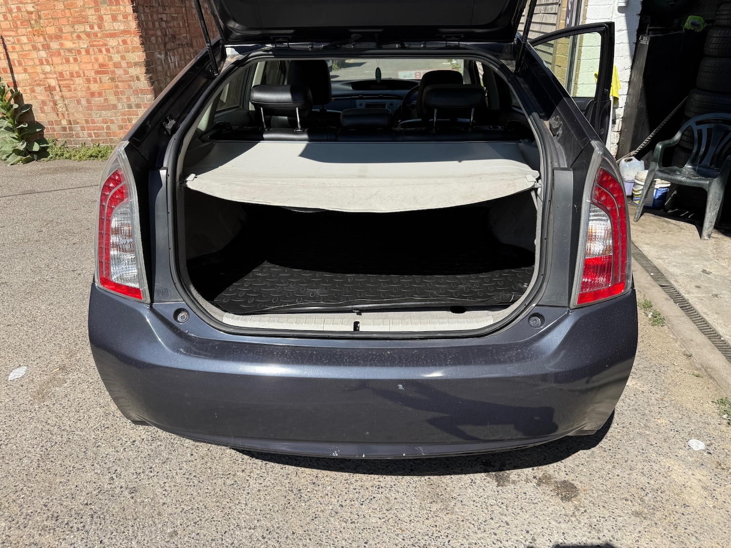 Used Toyota Prius 2015 for sale - 76393475: Photo 7