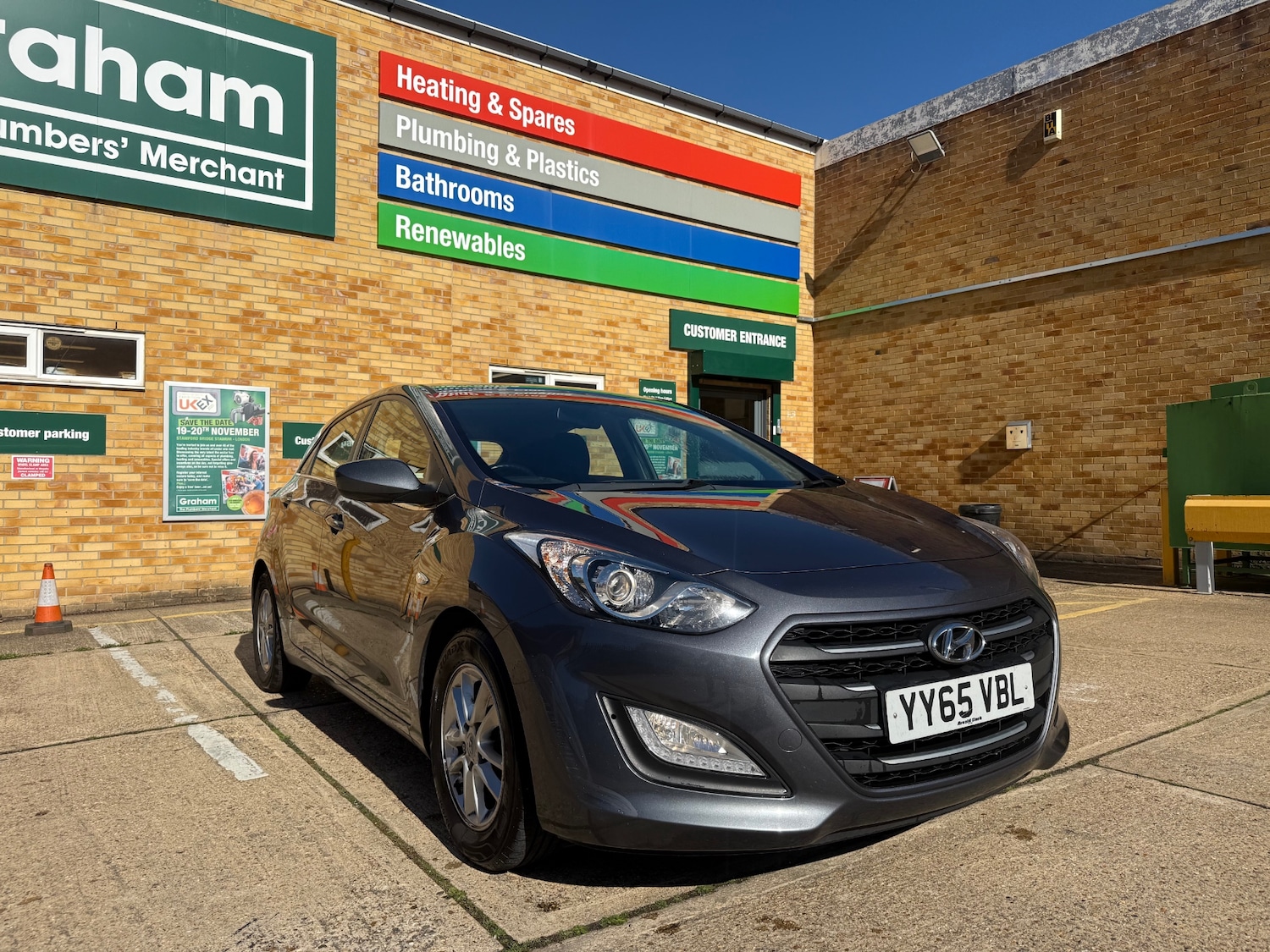 Used Hyundai i30 2015 for sale - 76358430: Photo 1