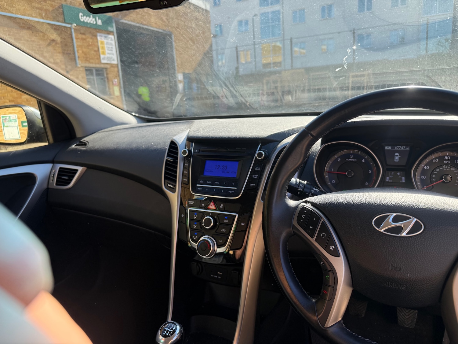 Used Hyundai i30 2015 for sale - 76358430: Photo 12