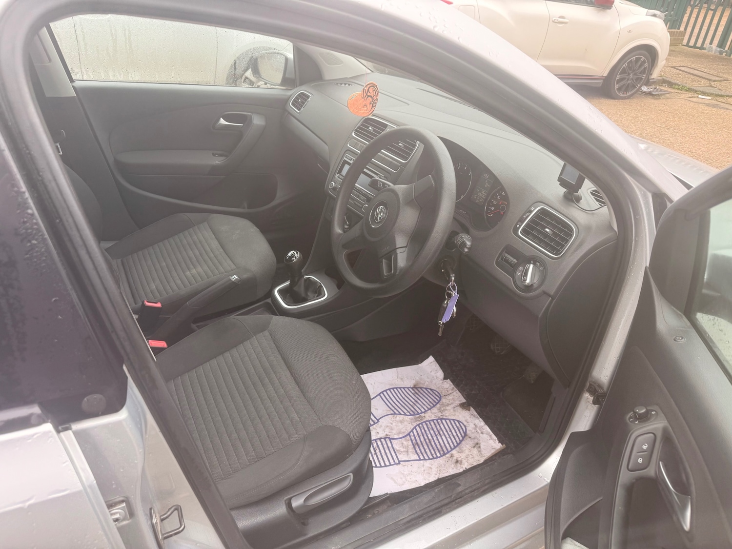 Used Volkswagen Polo 2012 for sale - 77775372: Photo 8