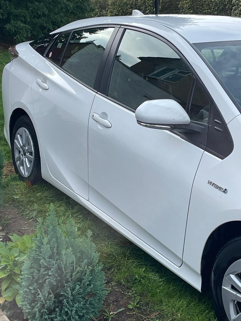 Used Toyota Prius 2017 for sale - 76422275: Photo 3