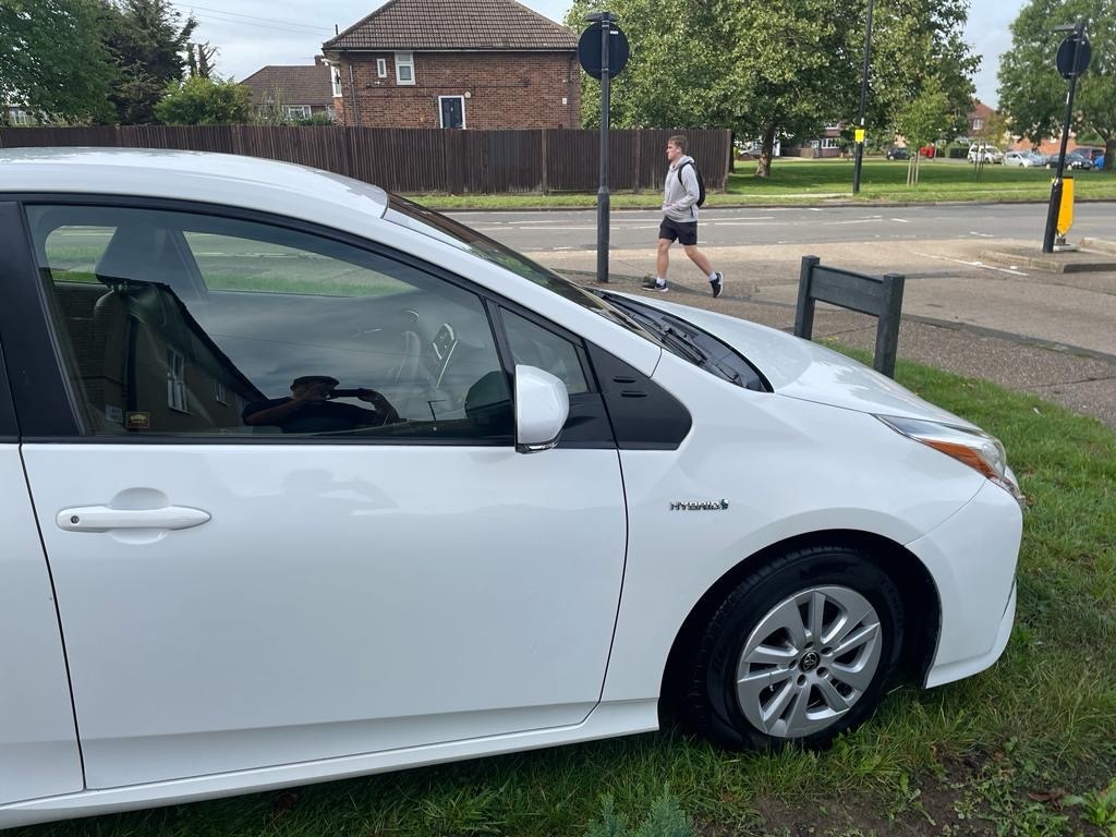 Used Toyota Prius 2017 for sale - 76422275: Photo 6