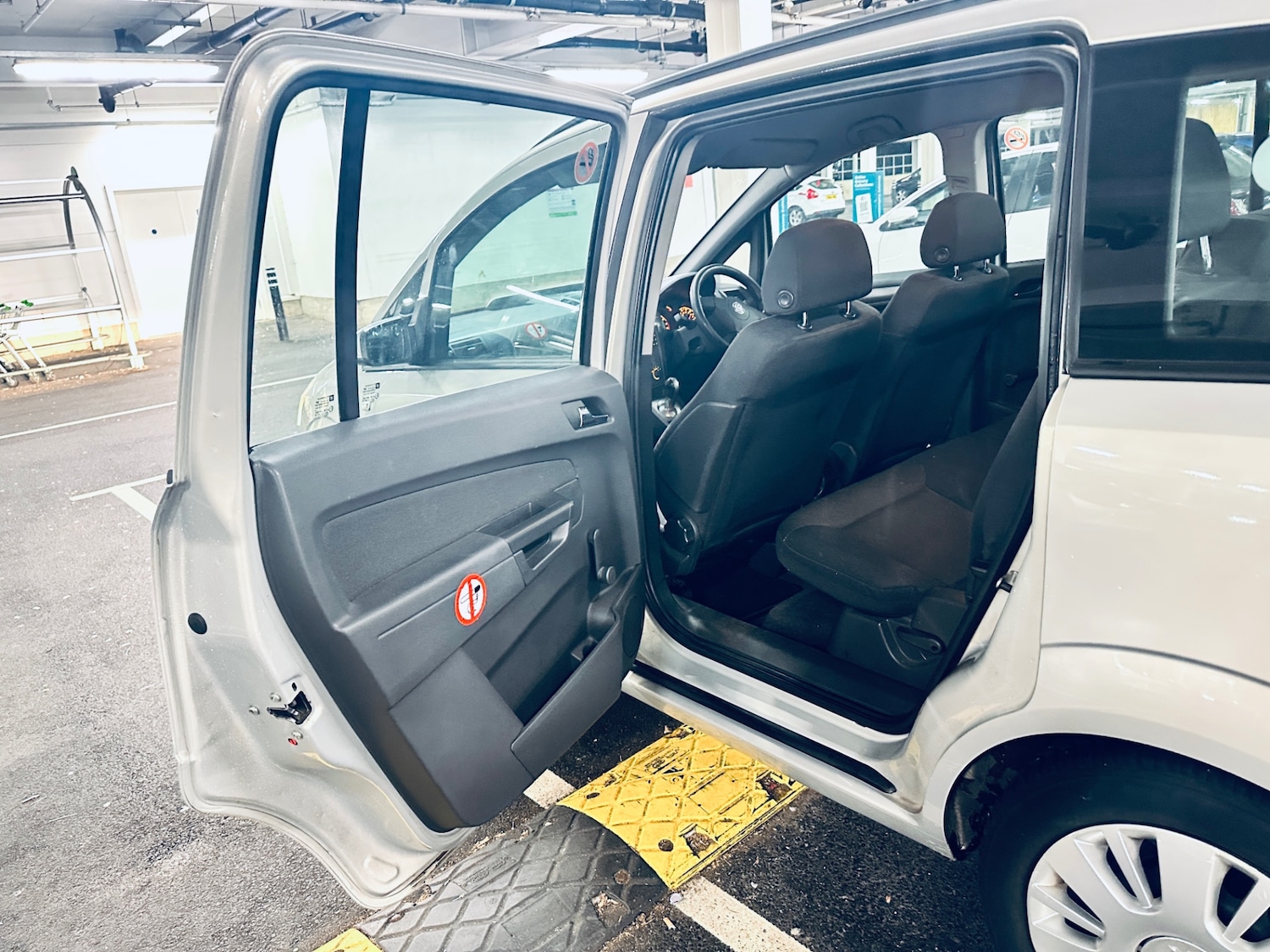 Used Vauxhall Zafira 2007 for sale - 76382483: Photo 11