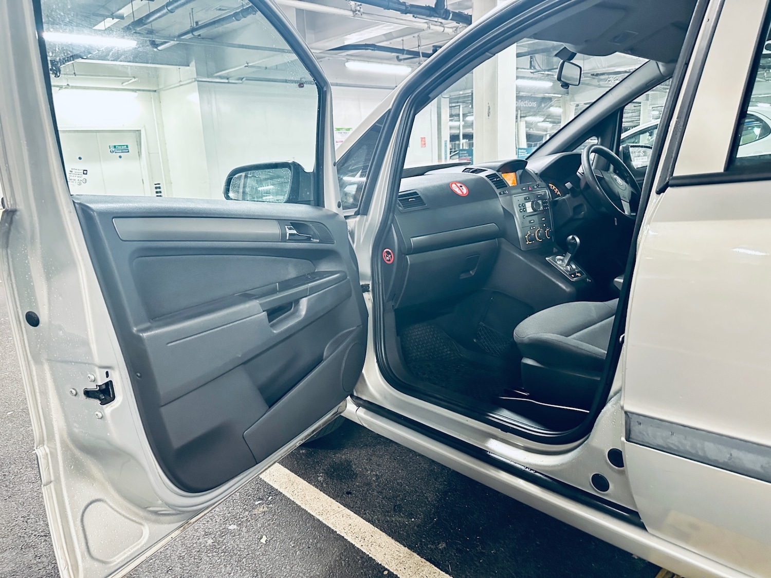 Used Vauxhall Zafira 2007 for sale - 76382483: Photo 13