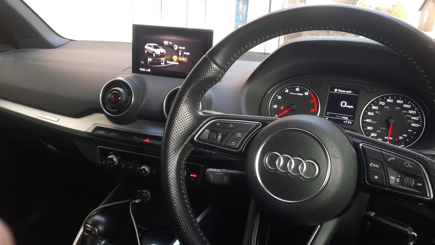 Used Audi Q2 2017 for sale - 77354600: Photo 2