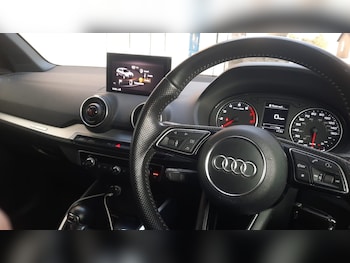 Used Audi Q2 2017 for sale - 77354600: Photo