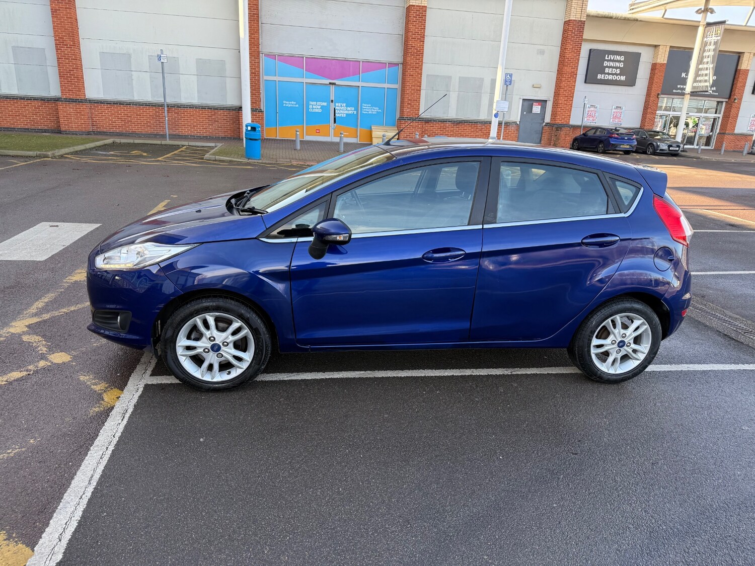 Used Ford Fiesta 2017 for sale - 76358610: Photo 3