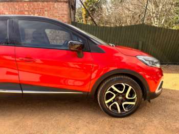Used Renault Captur 2018 for sale - 73982461: Photo