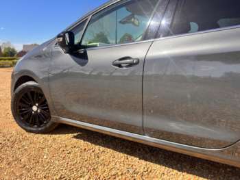 Used Peugeot 208 2017 for sale - 74395498: Photo