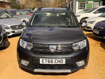 Used Dacia Sandero Stepway 2017 for sale - 74043103: Photo
