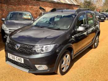 Used Dacia Sandero Stepway 2017 for sale - 74043103: Photo