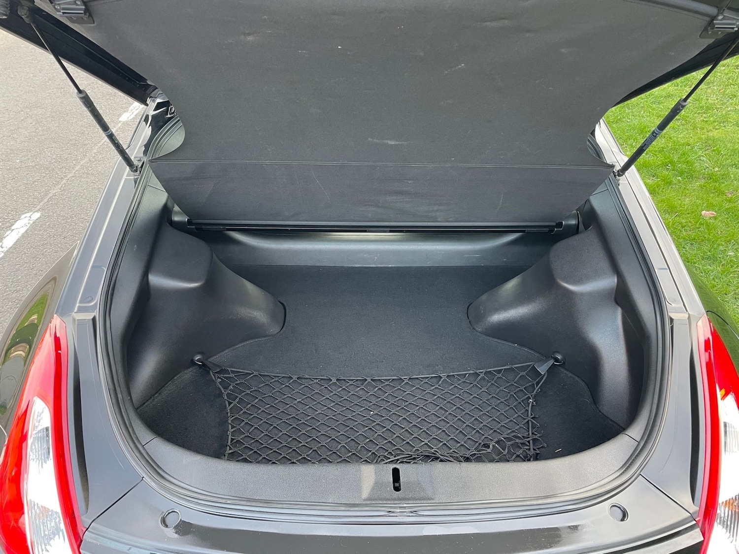 Used Nissan 370 Z 2010 for sale - 77977387: Photo 14