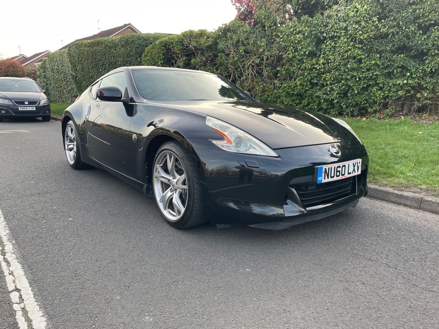 Used Nissan 370 Z 2010 for sale - 77977387: Photo 2