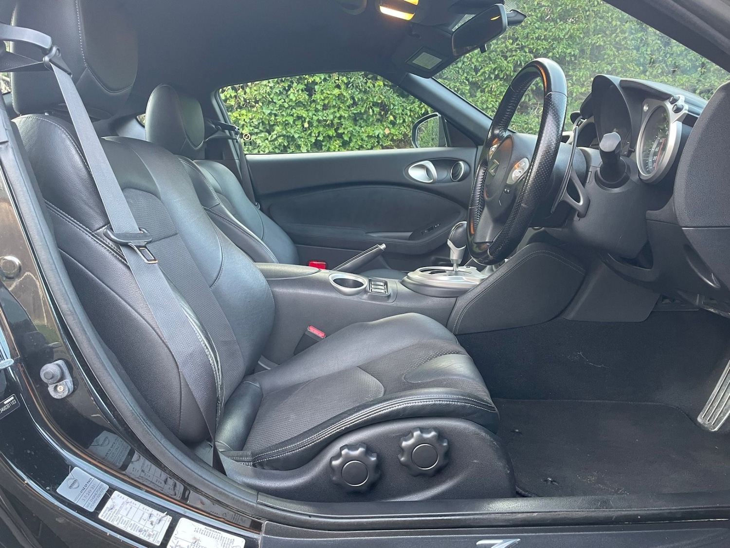 Used Nissan 370 Z 2010 for sale - 77977387: Photo 22