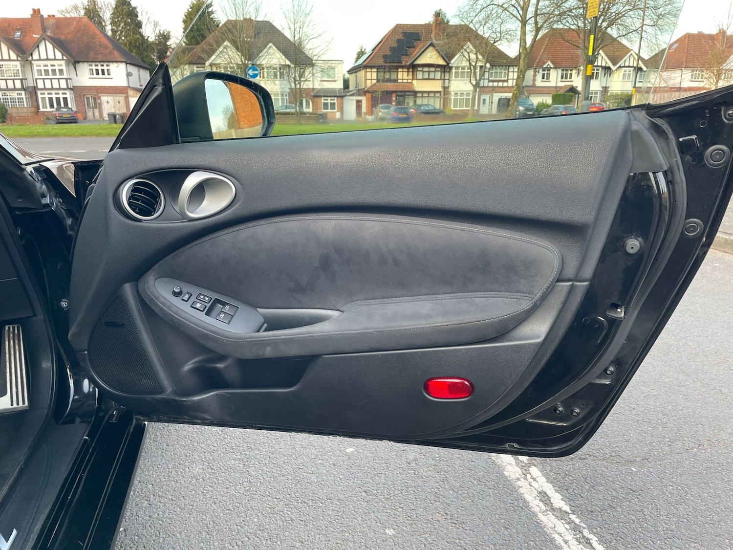 Used Nissan 370 Z 2010 for sale - 77977387: Photo 32