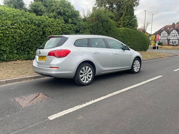 Used Vauxhall Astra 2015 for sale - 75611622: Photo