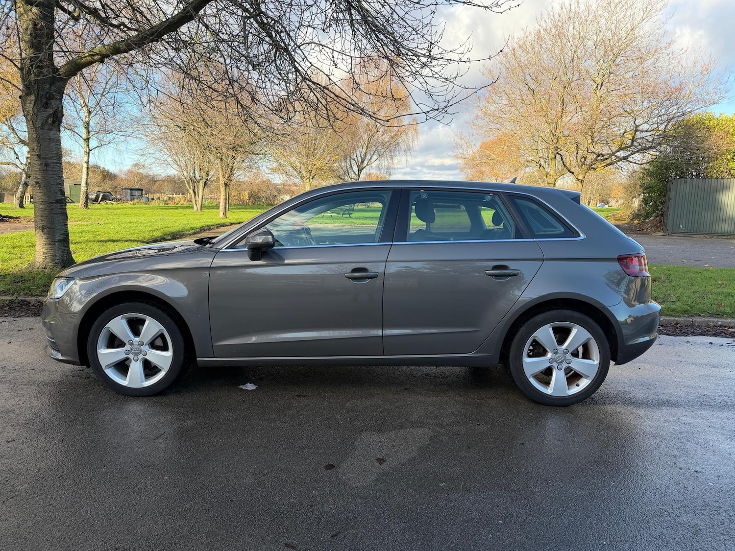 Used Audi A3 2015 for sale - 76765049: Photo 4