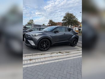 Used Toyota C-HR 2019 for sale - 79725714: Photo