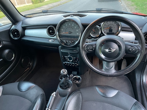Used MINI Convertible 2015 for sale - 75386311: Photo 24
