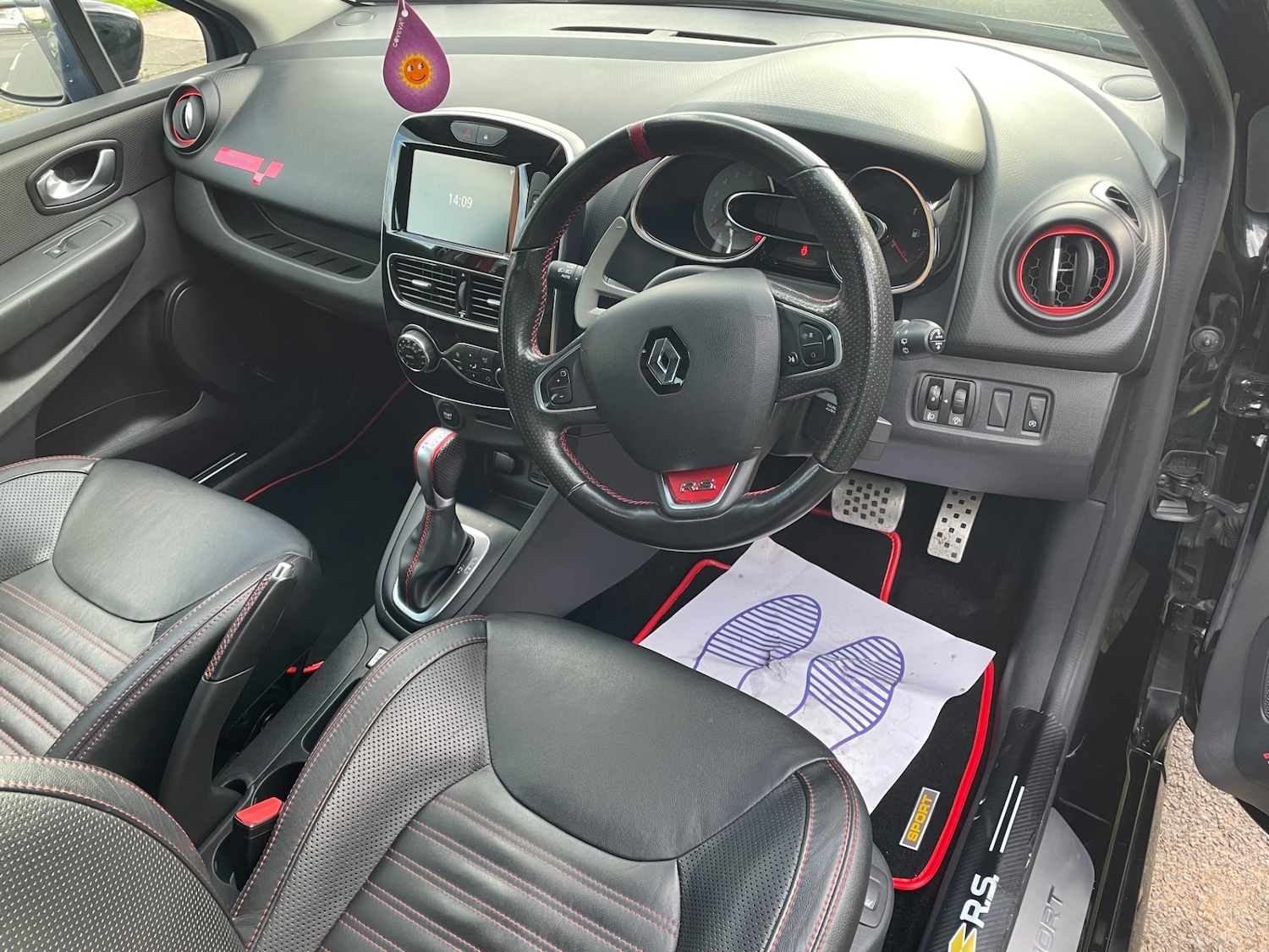 Used Renault Clio 2017 for sale - 76941836: Photo 14